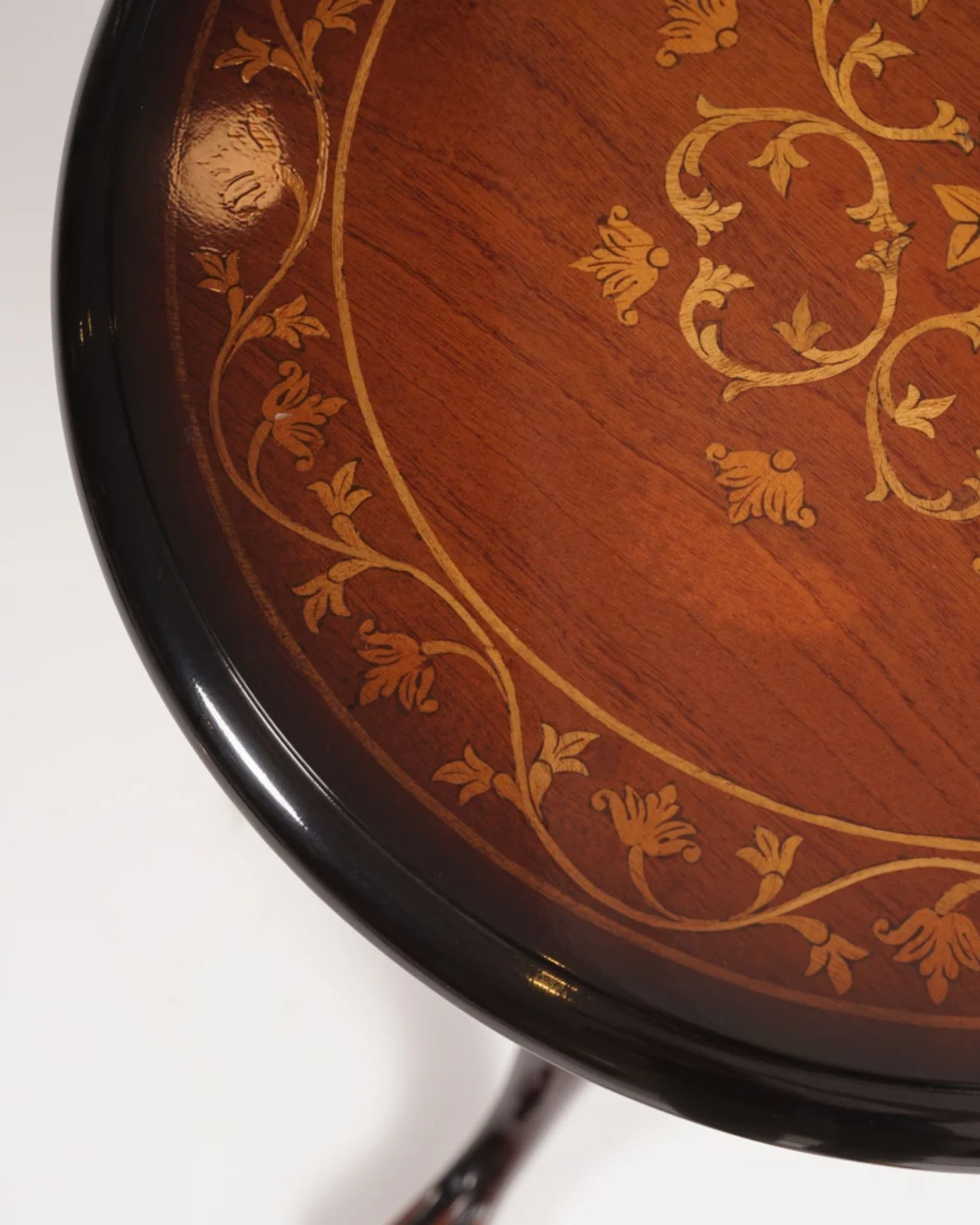 dareechay-round-table-3