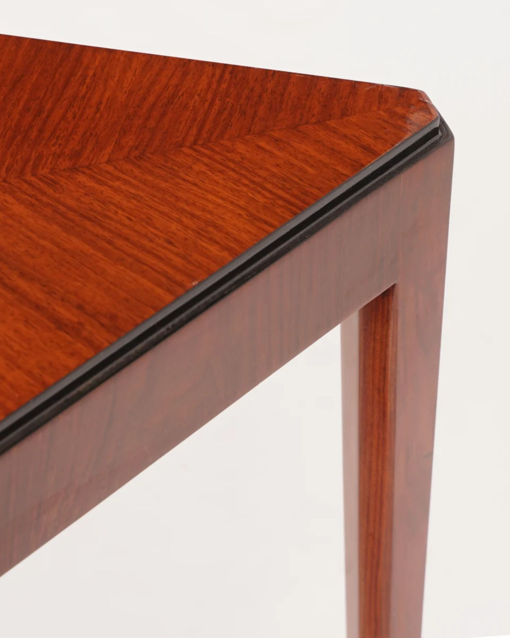 hm-nest-triangular-4